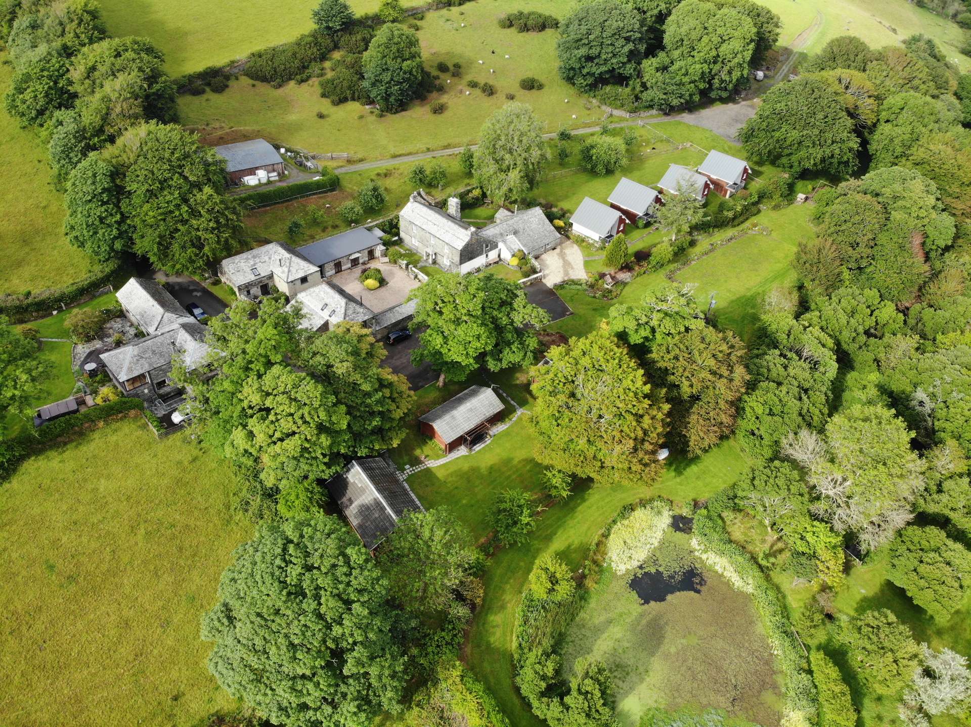 Holiday Cottage Complex & Delightful Owner's in Cornwall