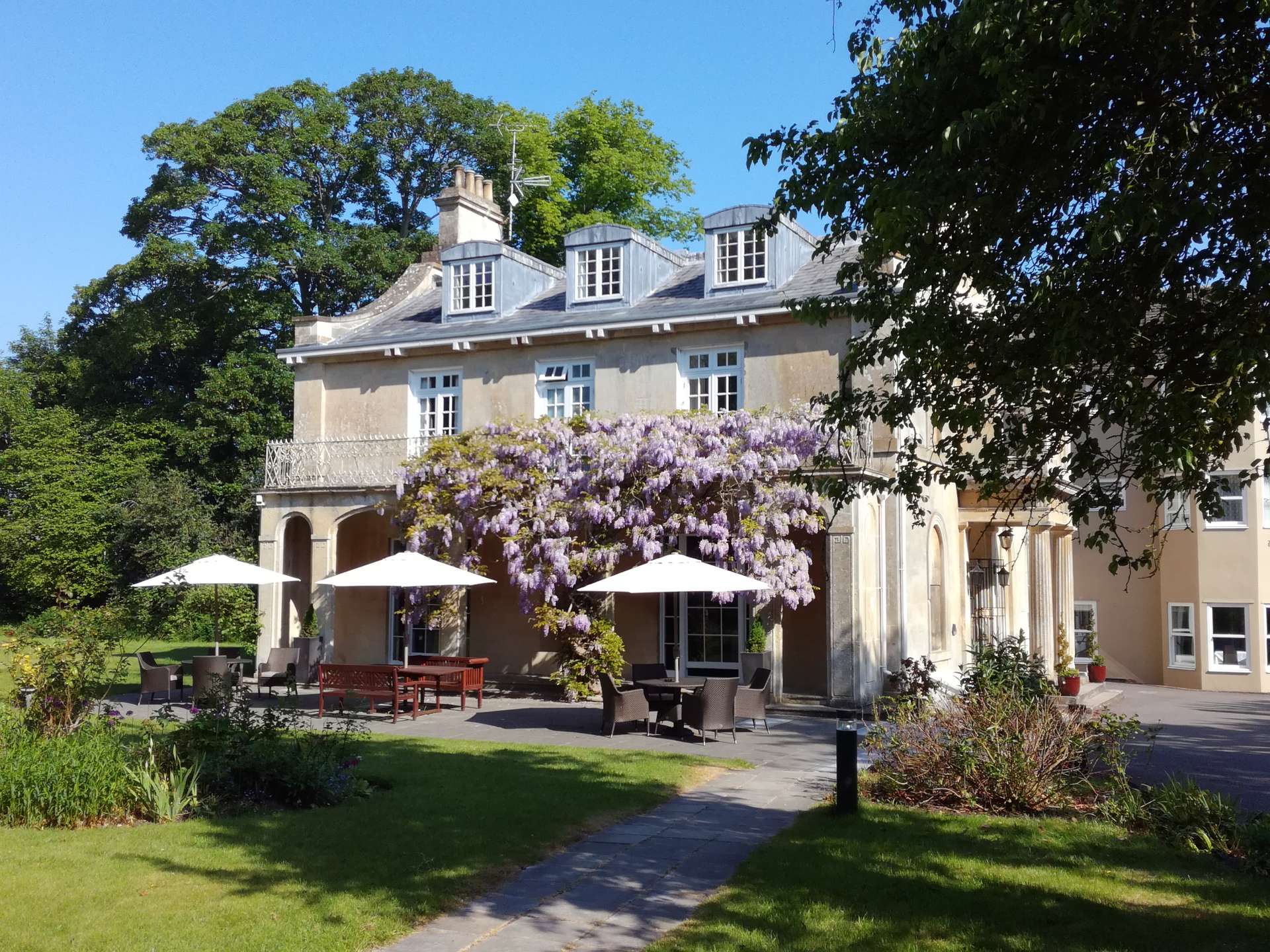 Hotel for sale - Highly Accessible Country House Hotel, Wiltshire