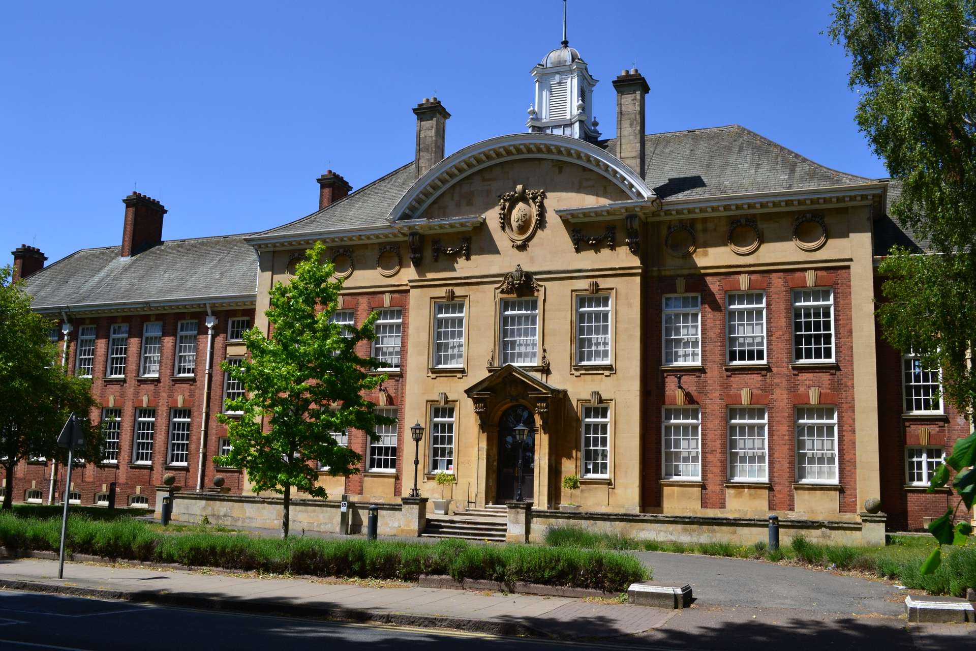 Savills Newton Building, St. Avenue, Northampton Eigentum