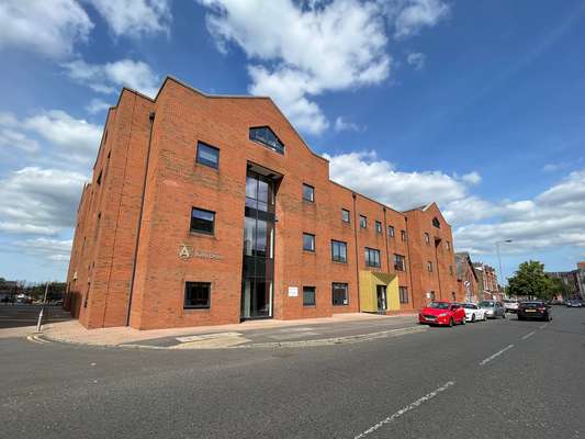 Office to let - 106 University Street, Belfast, BT7 1EU