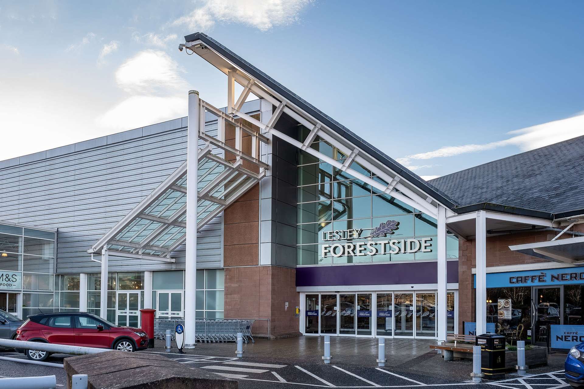 Retail to let - Lesley Forestside Shopping Centre, Belfast, Co Antrim