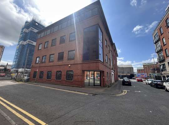 Office to let - Downshire House, 3 Downshire Place, Belfast, BT2 7JQ