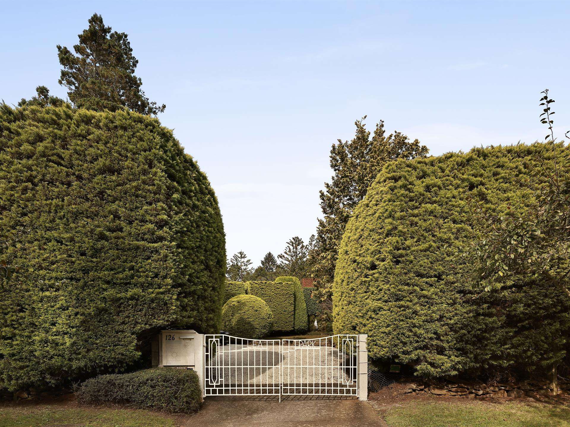 126 Gladstone Rd, Leura NSW, Leura - Thumbnail 2