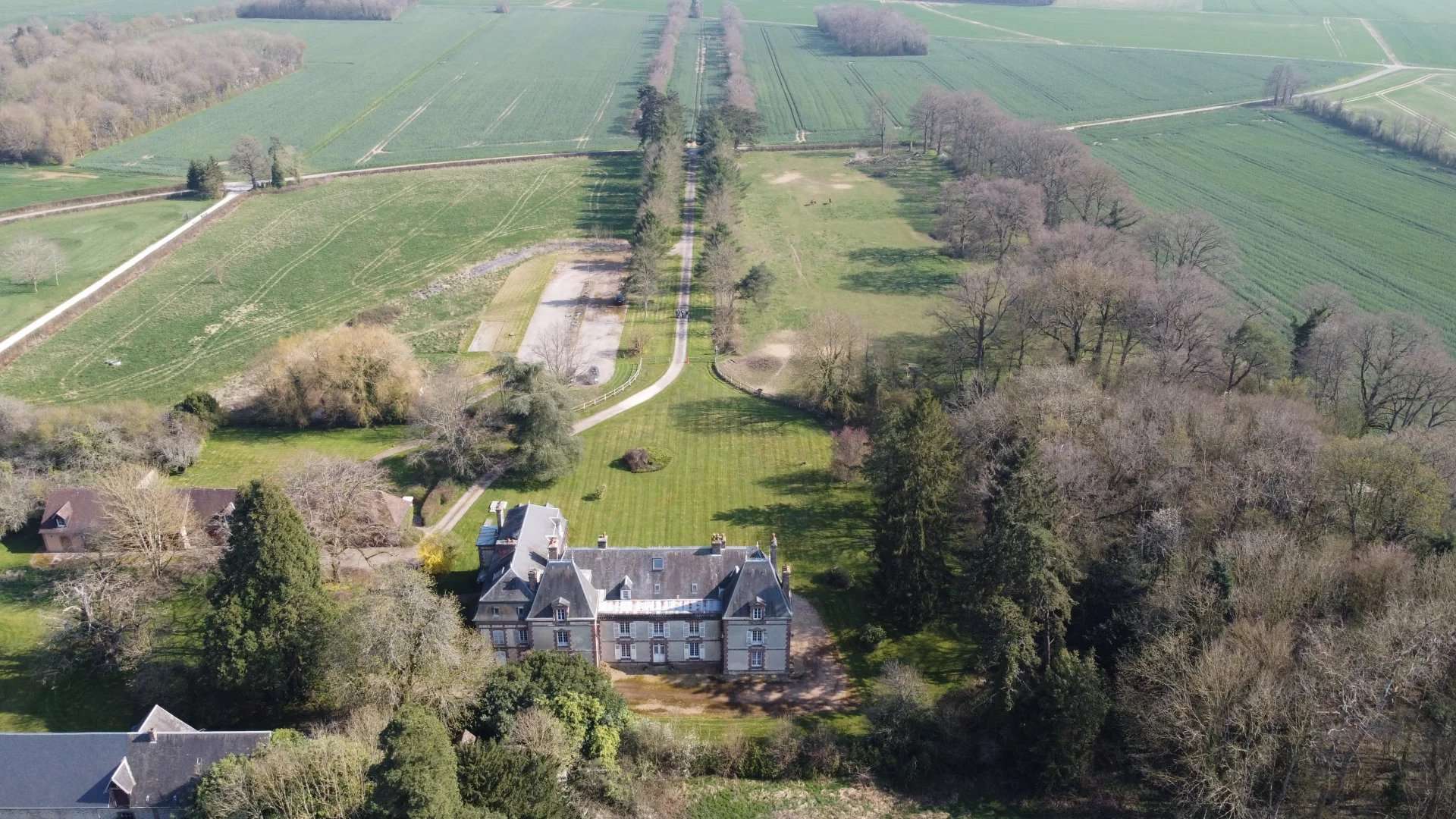 Castle / Chateaux for Sale in Breteuil, GB - 3