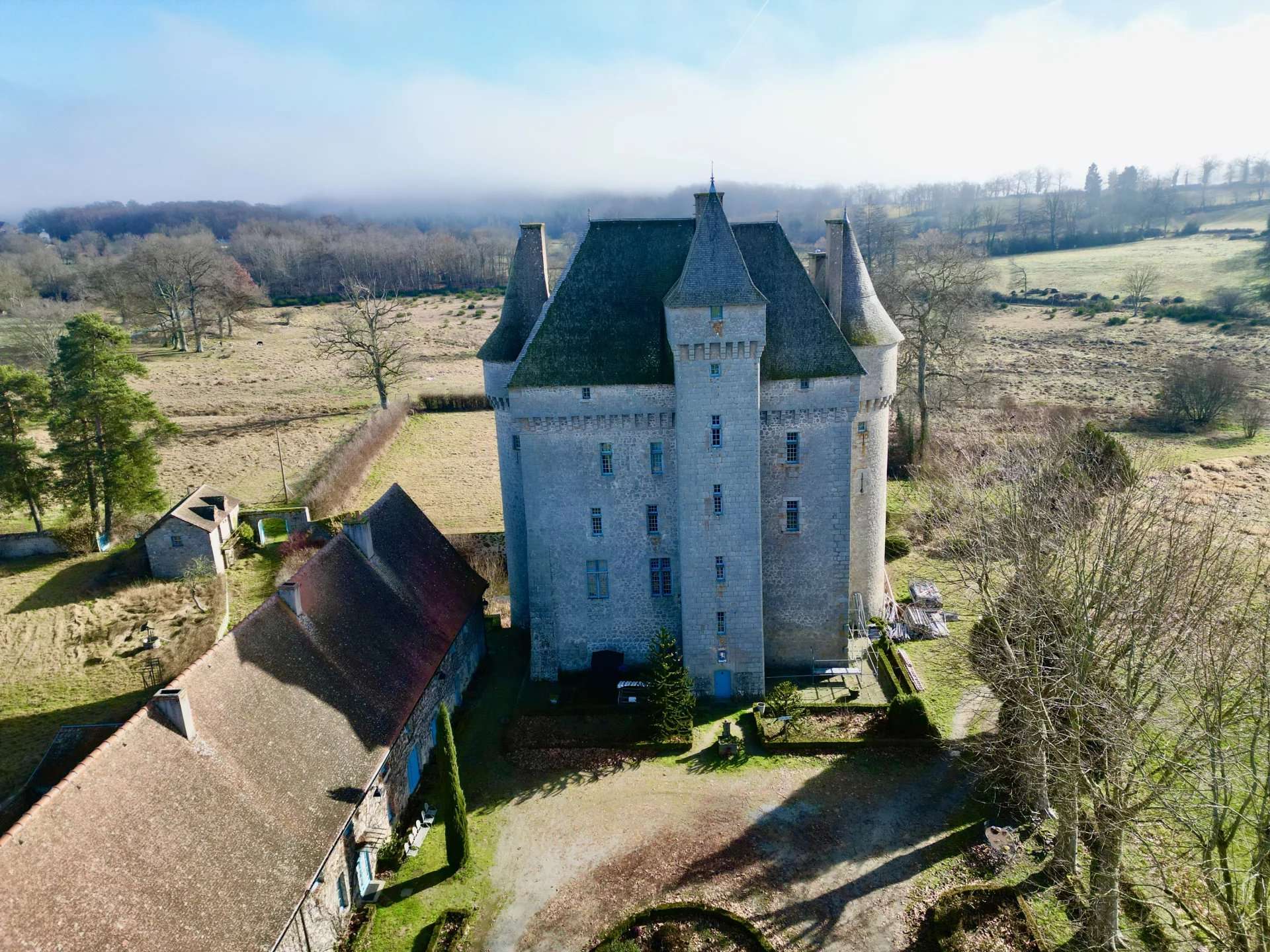 Castle / Chateaux for Sale in Aubusson, GB - 2