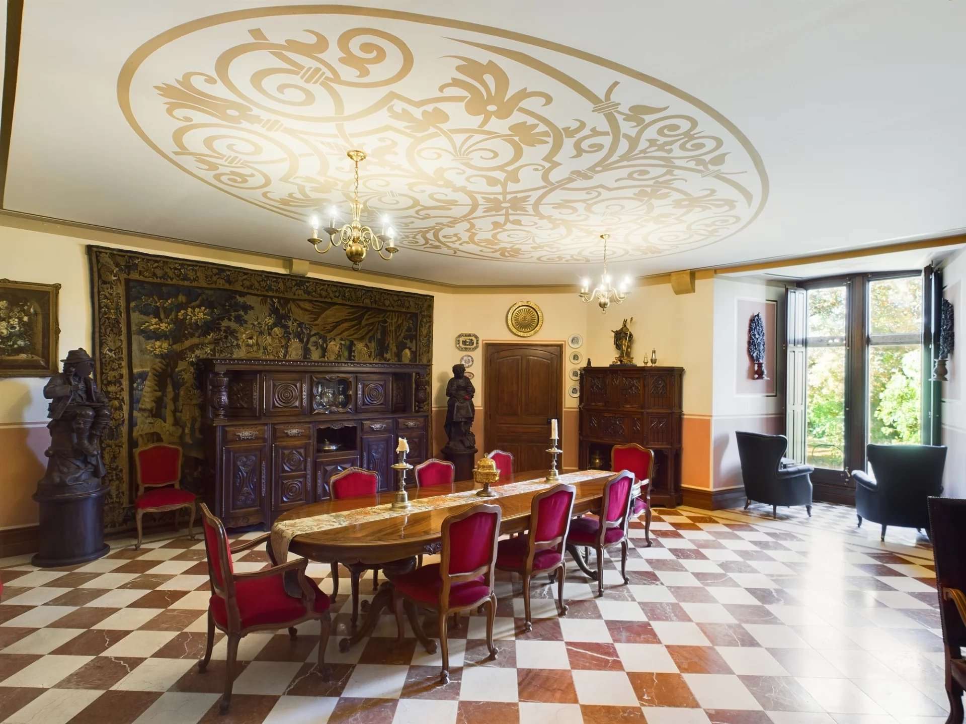 Castle / Chateaux for Sale in La Châtre, GB