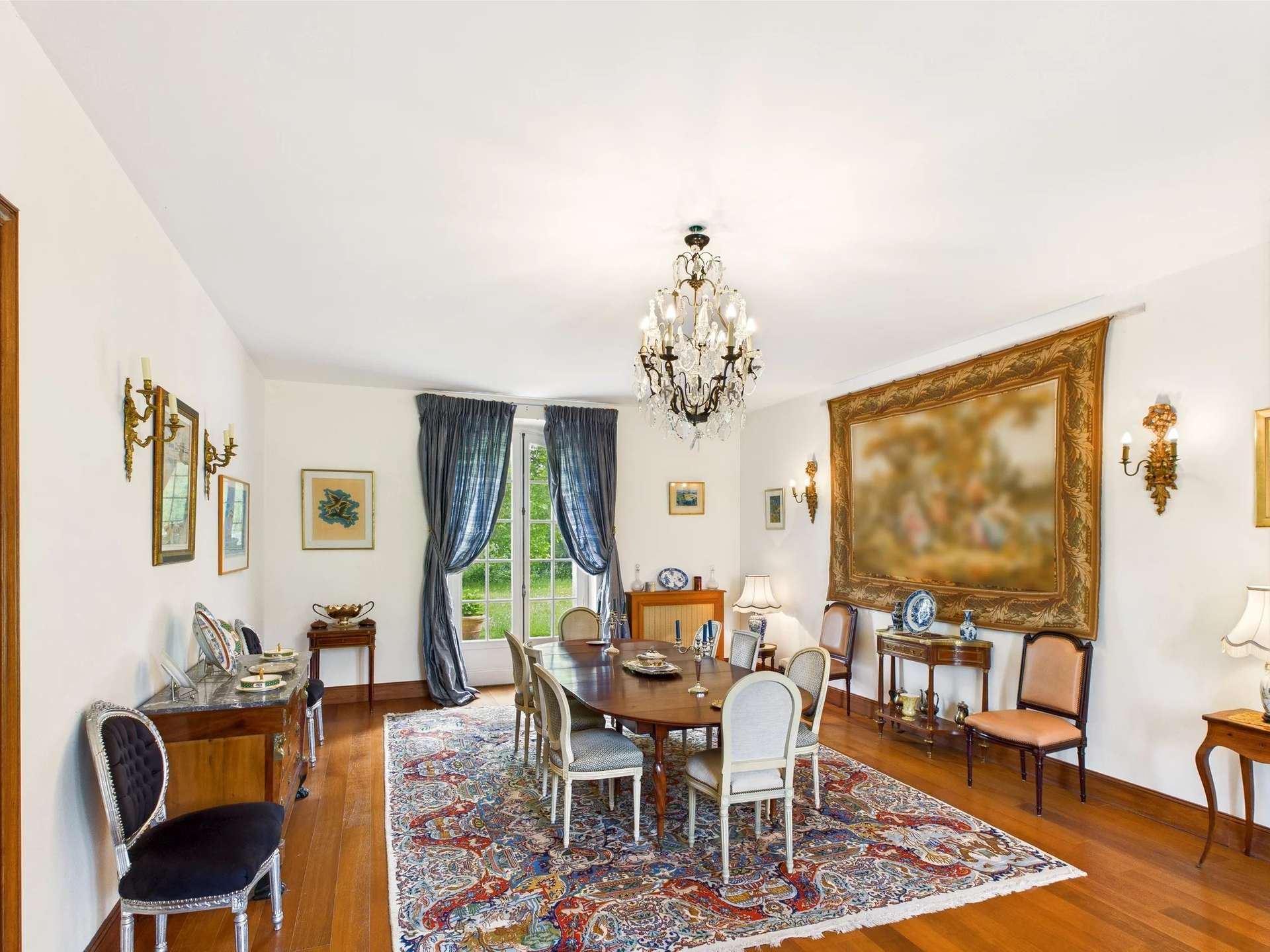 Castle / Chateaux for Sale in Eynesse, UK - 2