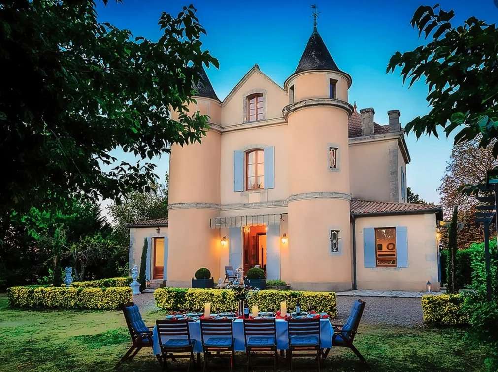Castle / Chateaux for Sale in Seyches, GB - 3