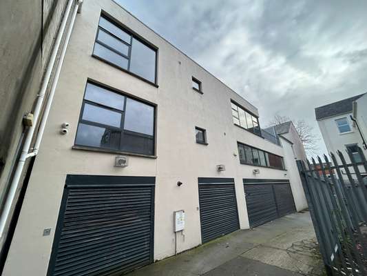 Office to let - 128a Eglantine Avenue, Belfast, BT9 6EU