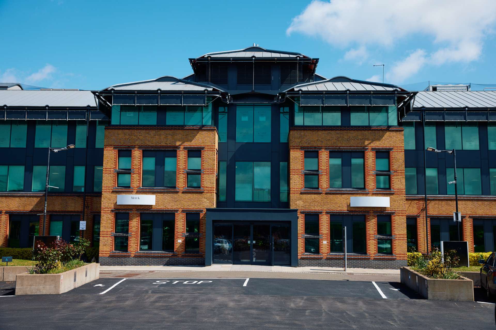 Building 5, Bloom, Heathrow, Heathrow, TW14 8HA Property to rent