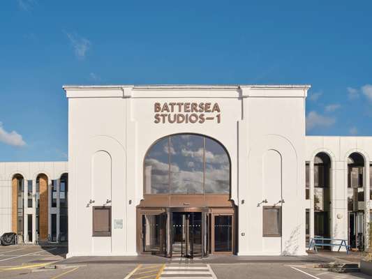 Office to let - Battersea Studios, 80-82 Silverthorne Road, Battersea, SW8 3HE