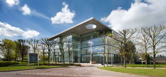 Office to let - 4 Longwalk Road, Stockley Park, Uxbridge, UB11 1FE