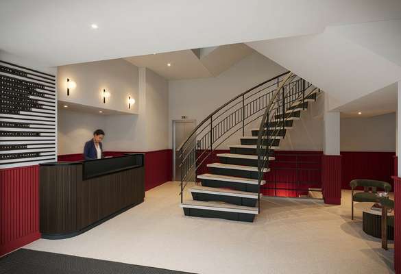 Office to let - 50 Eastcastle Street, Fitzrovia, London, W1W 8EA