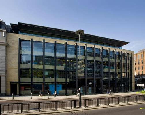 Office to let - Thames Court, 1 Queenhithe, London, EC4V 3DQ