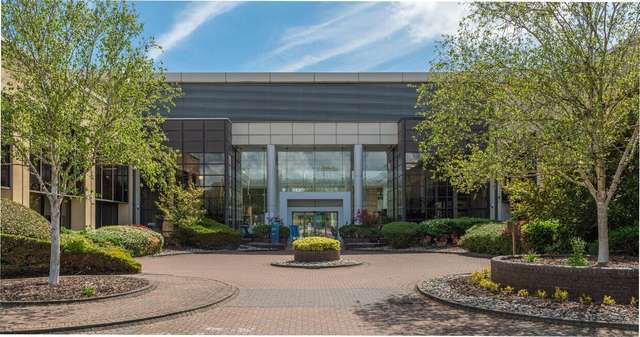 Office to let - Trigonos, Windmill Hill Business Park, Whitehill Way, Swindon, SN5 6PB