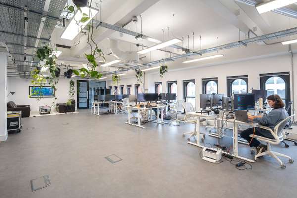 Office to let - Royal Talbot House, 2 Victoria Street, Bristol, BS1 6BN