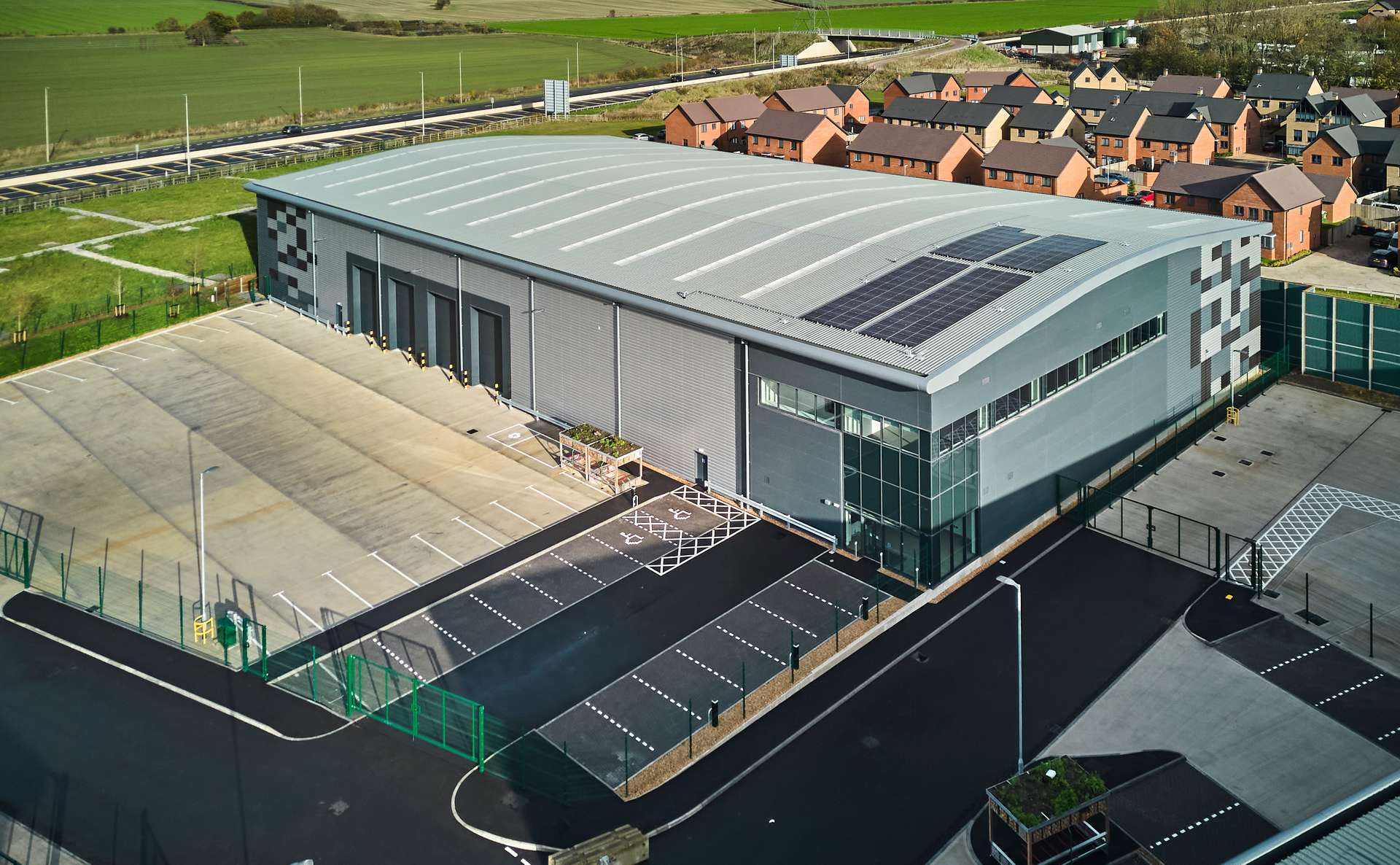 , Unit 3, Holla, Houghton Regis, Dunstable, LU5 6TZ Property to rent