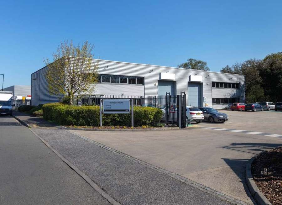 Unit 677, River Gardens, North Feltham Trading Estate, Feltham, TW14 0RD Property to rent