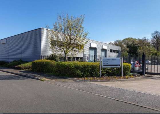 Industrial to let - Unit 678, River Gardens, North Feltham Trading Estate, Feltham, TW14 0RD