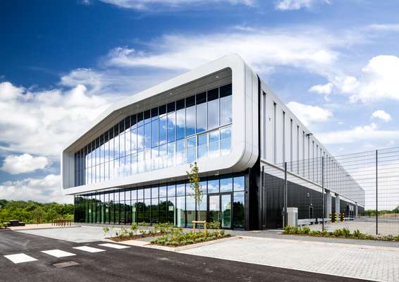 Industrial to let - Elfield Park, Milton Keynes, Milton Keynes, MK6 1LN