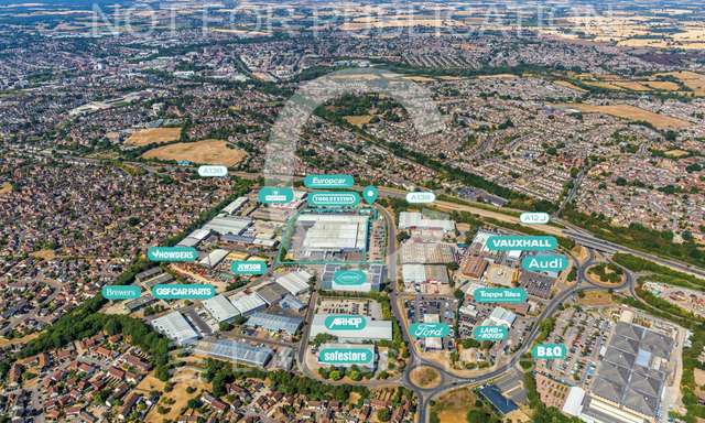 Industrial to let - Duke 162, Montrose Road, Chelmsford, CM2 6TE