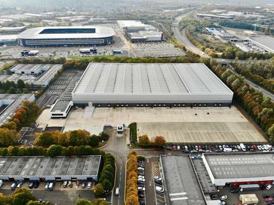 Industrial to let - MK207, Valor Park, Clarke Road, Bletchley, Milton Keynes, MK1 1LG