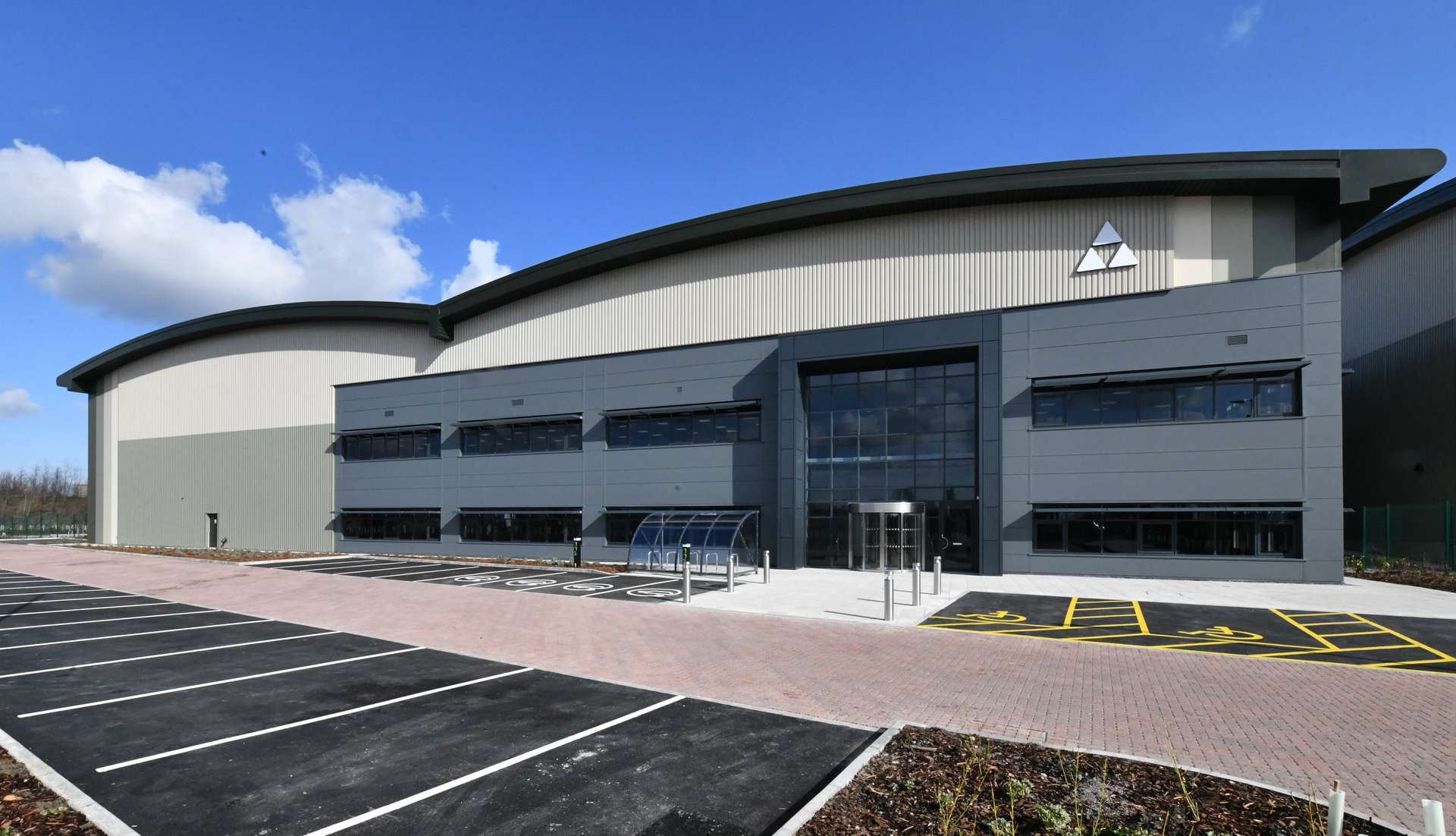 Savills Unit 2, Symmetry Park, Aston Clinton, Buckinghamshire, HP22