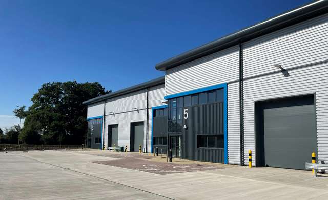 Industrial to let - Rycote M40, Thame, Rycote Lane, Thame, OX9 2BY