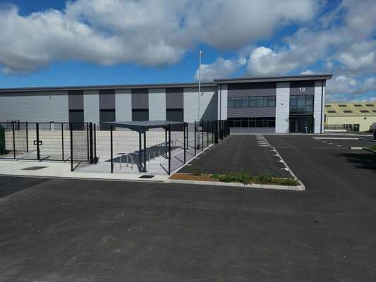 Industrial to let - Gateway, Windrush Park, Burford Road, Witney, OX29 7DX