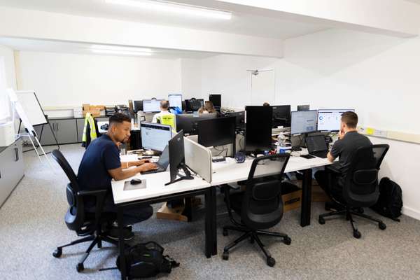 Laboratory to let - Heyford Park Innovation Centre, 77 Heyford Park, Bicester, OX25 5HD