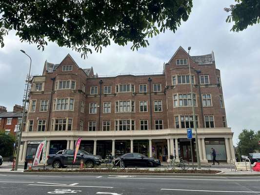 Office to let - Belsyre Court, 57 Woodstock Road, Oxford, OX2 6HJ