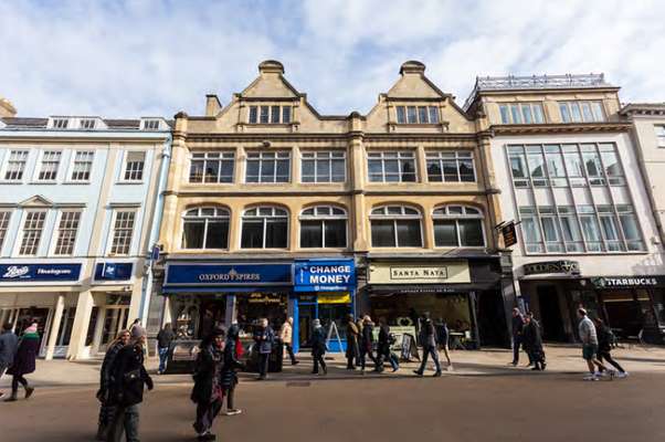 Office to let - 5-7 Cornmarket Street, Oxford, OX1 3EX