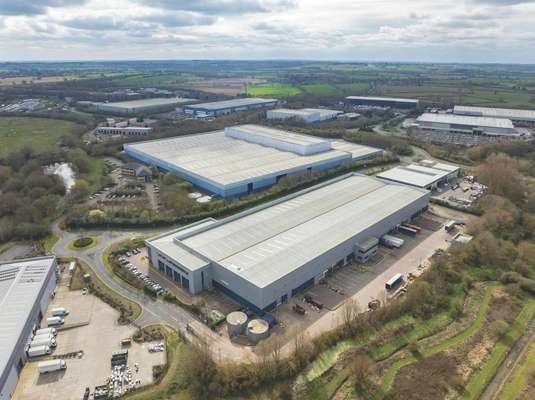 Industrial to let - Black Swan, Cob Drive, Swan Valley, Northampton, NN4 9BB