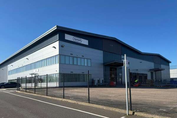 Industrial to let - Hollymoor Point, Hollymoor Way, Northfield, Birmingham, B31 5HE