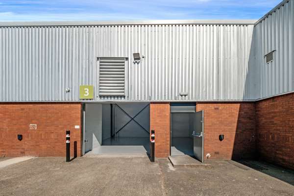 Industrial to let - Block 3 Unit 3 Oakbank Trading Estate, Garscube Road, Glasgow, G20 7LU