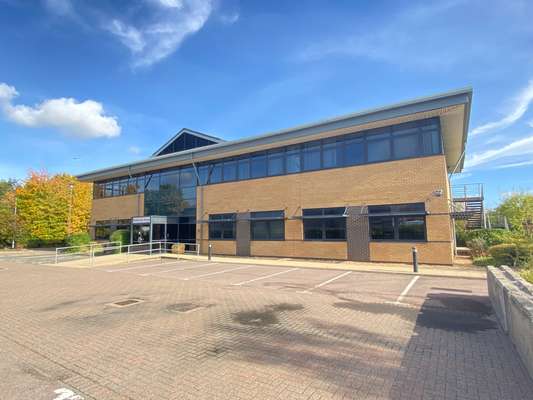 Office to let - Redshank House, Hinchingbrooke Business Park, Huntingdon, PE29 6FN