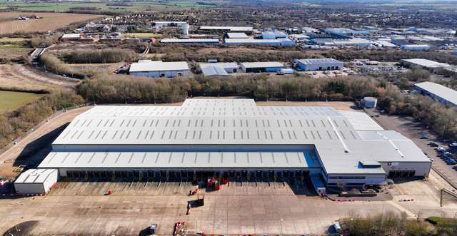 Industrial to let - CrossLink 252, Washingley Road, Huntingdon, PE29 6WP