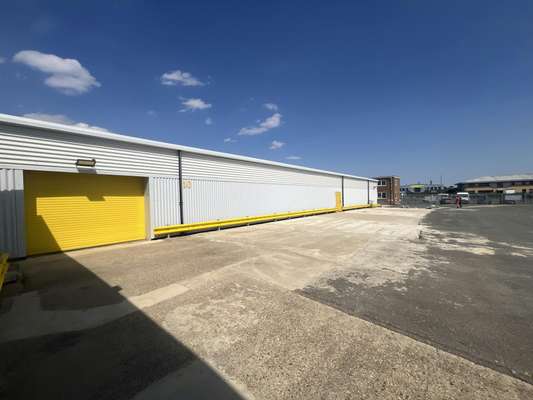 Industrial to let - Clifton Road, Huntingdon, PE29 7EJ