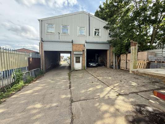 Industrial to let - Unit 2, 87 Fengate, Peterborough, PE1 5BA