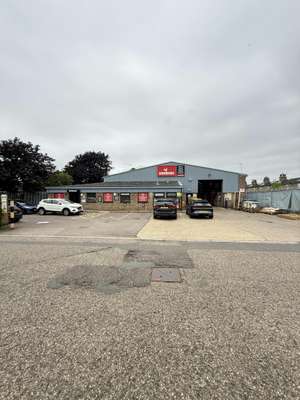 Industrial to let - Unit 1 Brassey Close, Lincoln Road Industrial Estate, Peterborough, PE1 2AZ