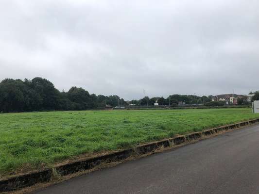 Development land to let - Coxmoor Road, Sutton in Ashfield, Nottinghamshire, NG17 4NE