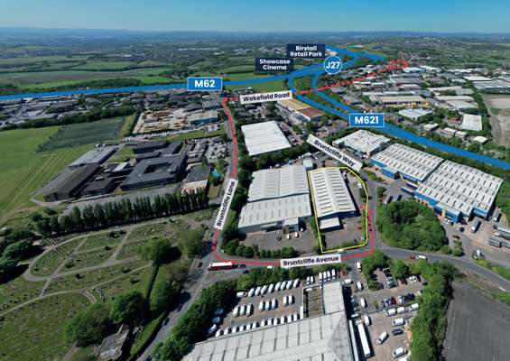 Industrial to let - Unit 4, Leeds Twenty-Seven Industrial Estate, J27/m62, Bruntcliffe Avenue, Morley, Leeds, LS27 0LL