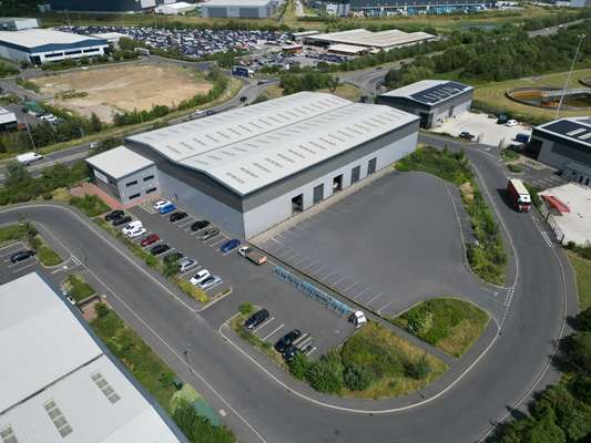 Industrial to let - Unit 4 Total Park, Pontefract Lane, Cross Green, Leeds, LS9 0DW