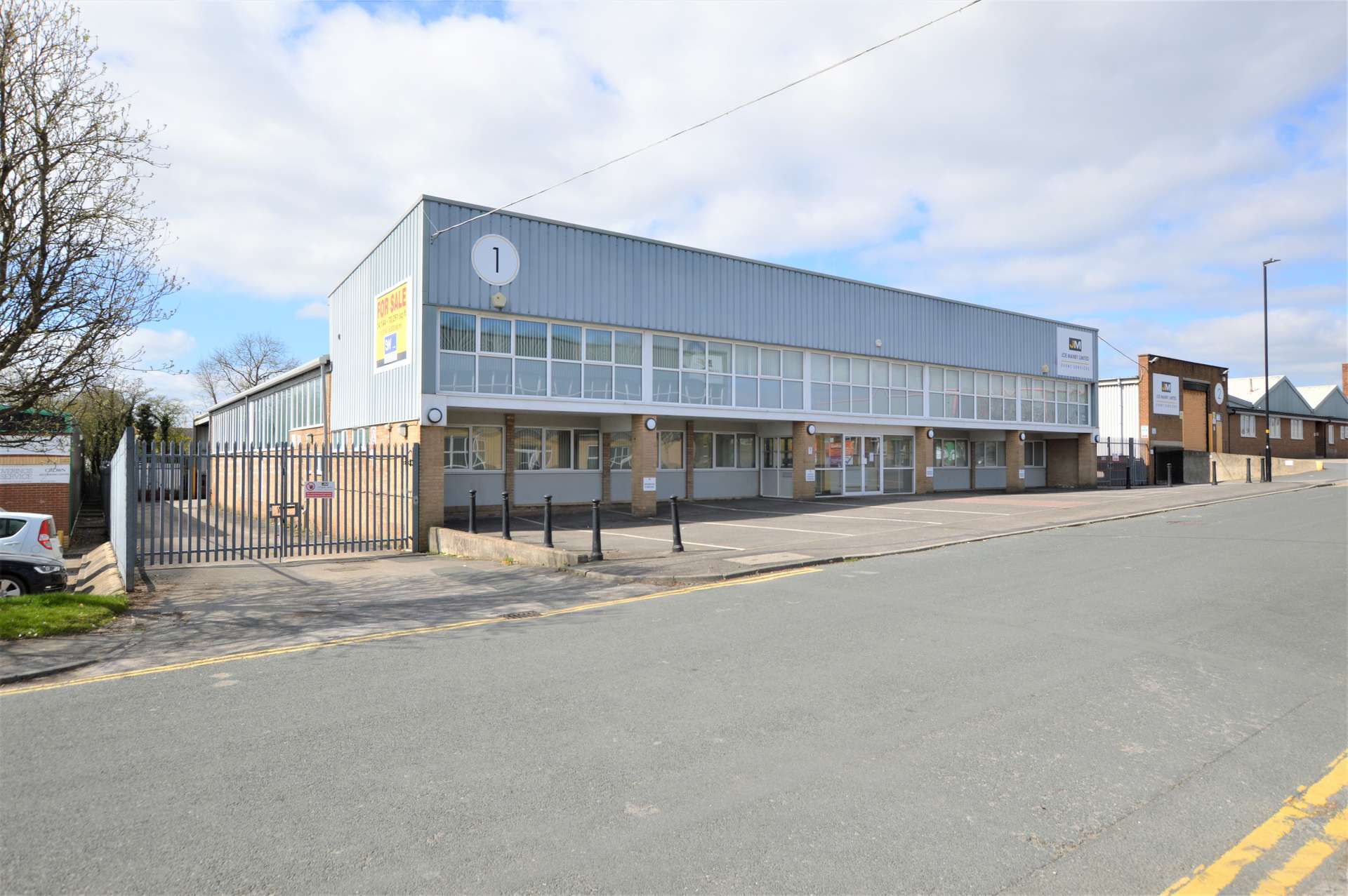 Savills Unit 1, Hookstone Park, Harrogate, HG2 7DB Property to rent