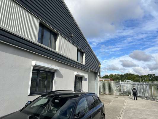 Industrial to let - 6 Crittall Drive, Braintree, CM7 2RT