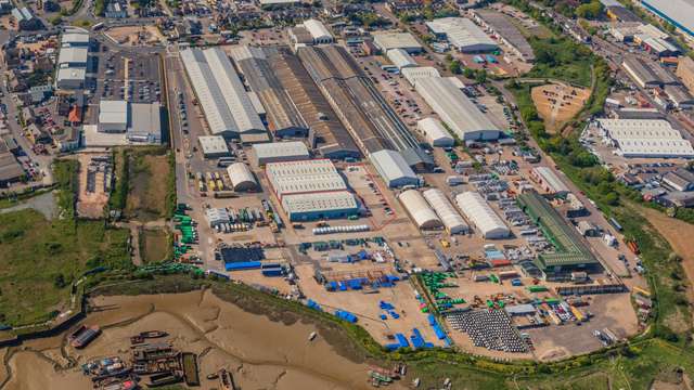 Industrial to let - Unit 8A & 8B, Blackwater Trading Estate, The Causeway, Maldon, CM9 4GG