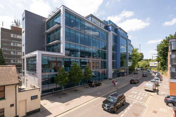Office to let - Regent House, 90-96 Victoria Road, Chelmsford, CM1 1QU