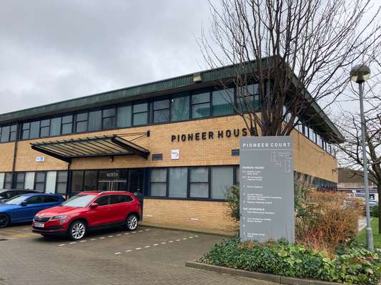 Office to let - Pioneer House, Chivers Way, Vision Park, Cambridge, CB24 9NL