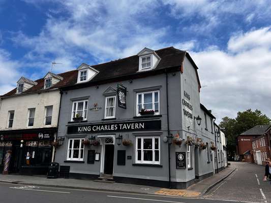 Leisure to let - King Charles Tavern, 54 Cheap Street, Newbury, RG14 5BX