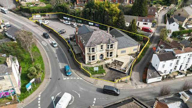 Leisure to let - Carlton House, London Road, Stroud, GL5 2AQ